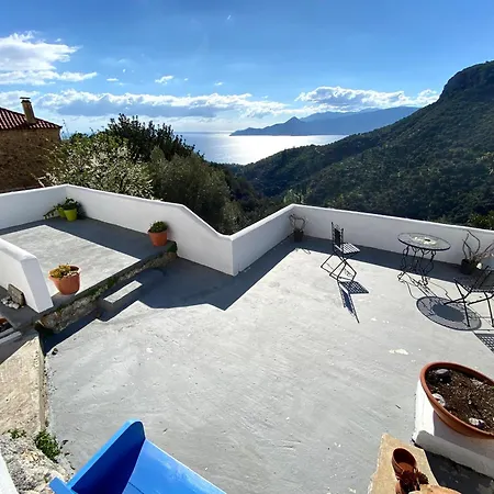 Ferienhaus The Donkey House, Pragmatefti