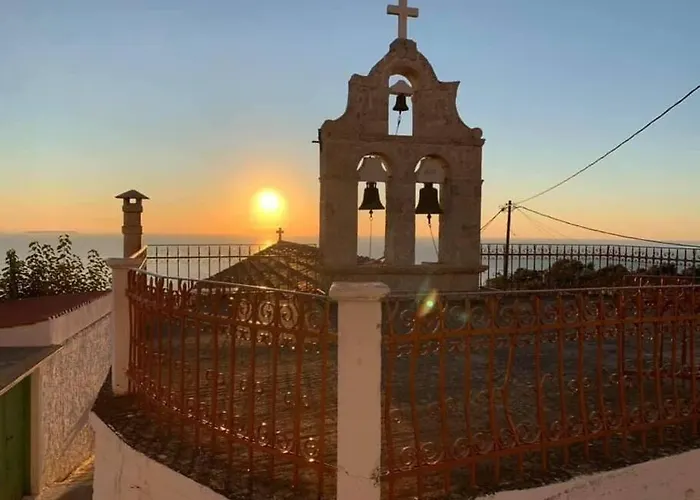 The Donkey House, Pragmatefti